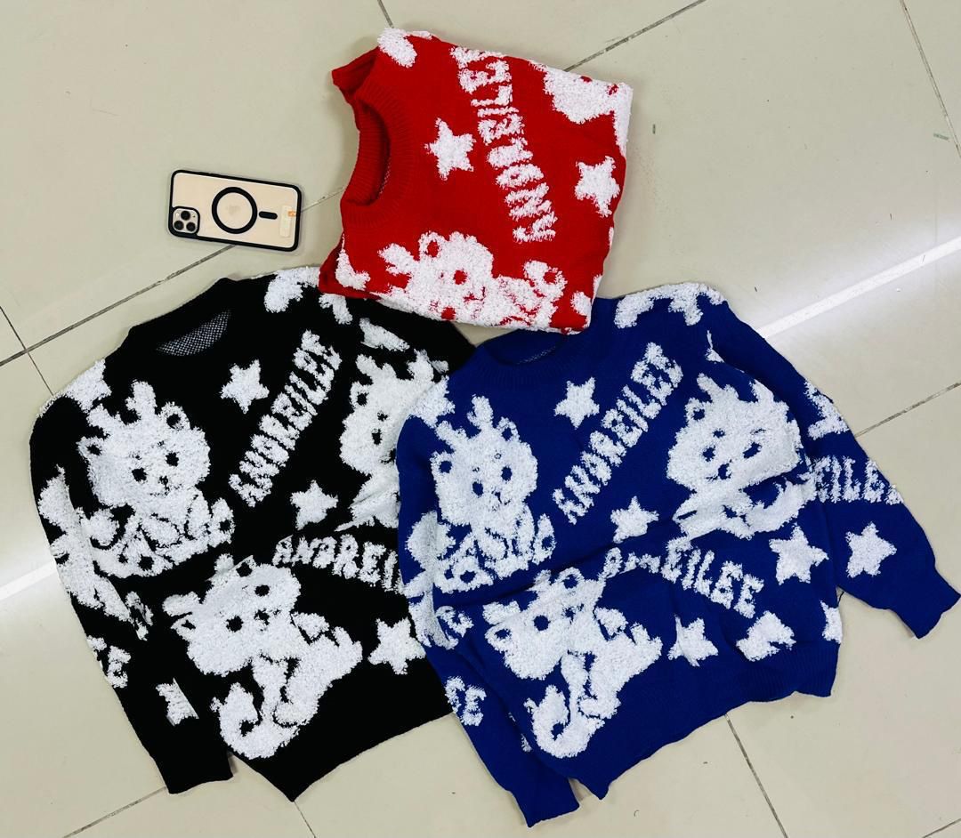 Pull Femme Doux Motifs Oursons et Étoiles 3 Couleurs